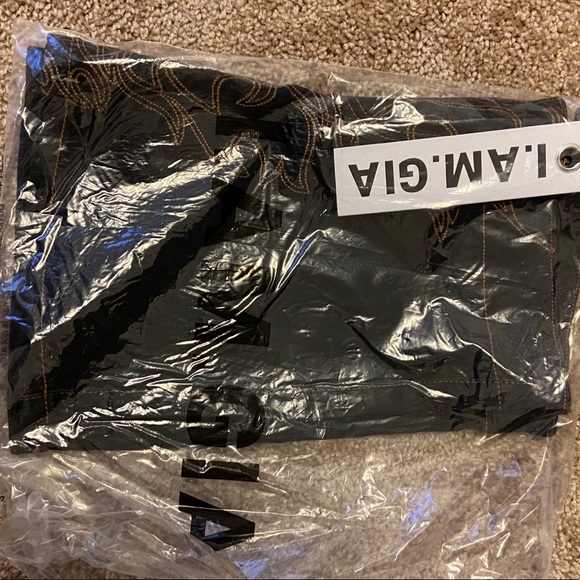 Arielle Skirt - Picture 2 of 2